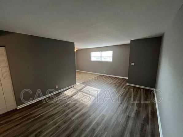 2219 Rockford Ln APT 14