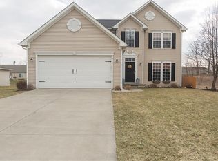 948 Sanctuary View Dr, Kent, OH 44240