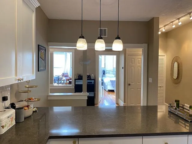 1038 Beacon St #100 — Photo 4