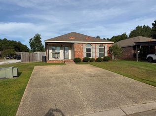 3 Findlay St, Hattiesburg, MS 39402
