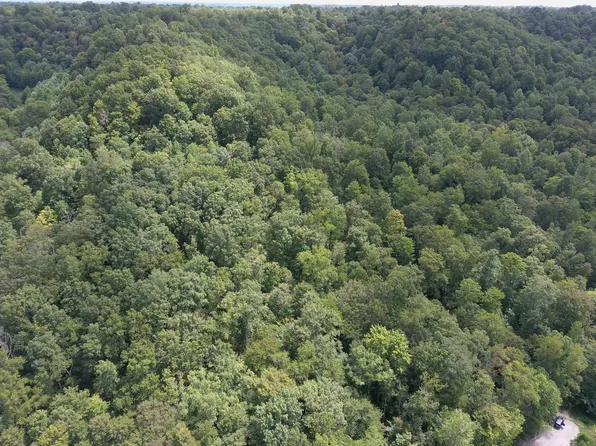 1801 Fisher Creek Rd, Lebanon, KY 40033