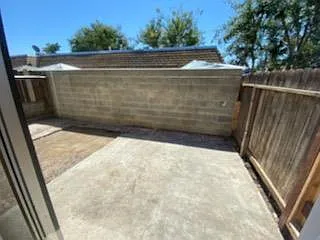 481 Minnewawa Ave #101 — Photo 11