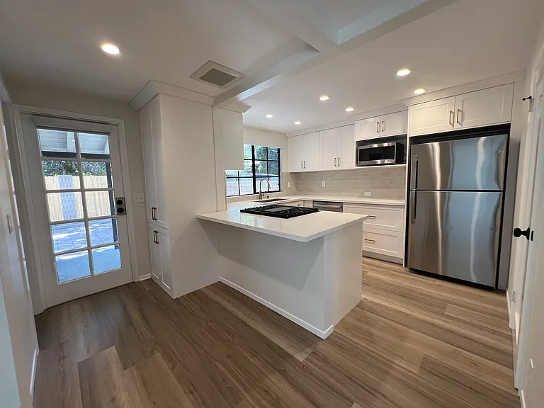 108 N Canyon Blvd — Photo 5