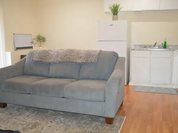 265 Blucher St #2, Manchester, NH 03102