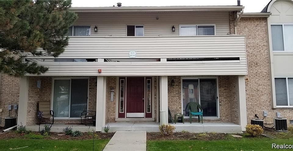 1st image of 44429 Savery Dr