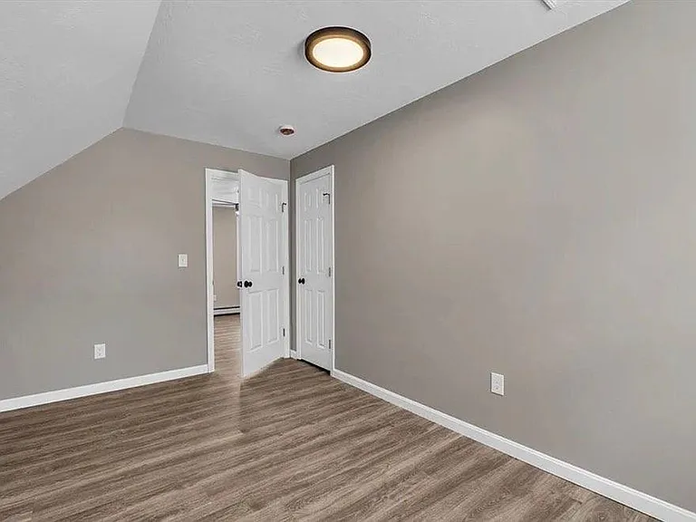 46 Juniper St #1 — Photo 5
