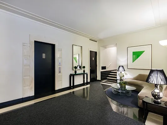 Sold by Sotheby's International Realty | media 13