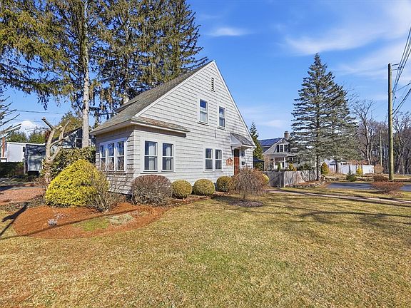 3rd image of 20 Dunnell Rd