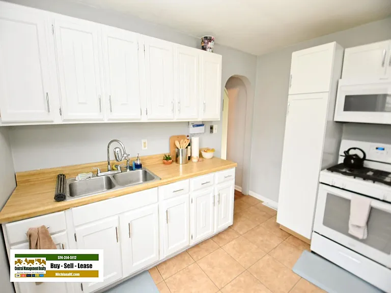 2320 Milburn Blvd — Photo 4