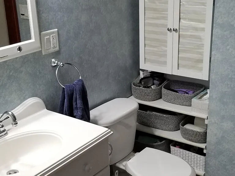 1711 E Thomas Ave — Photo 5