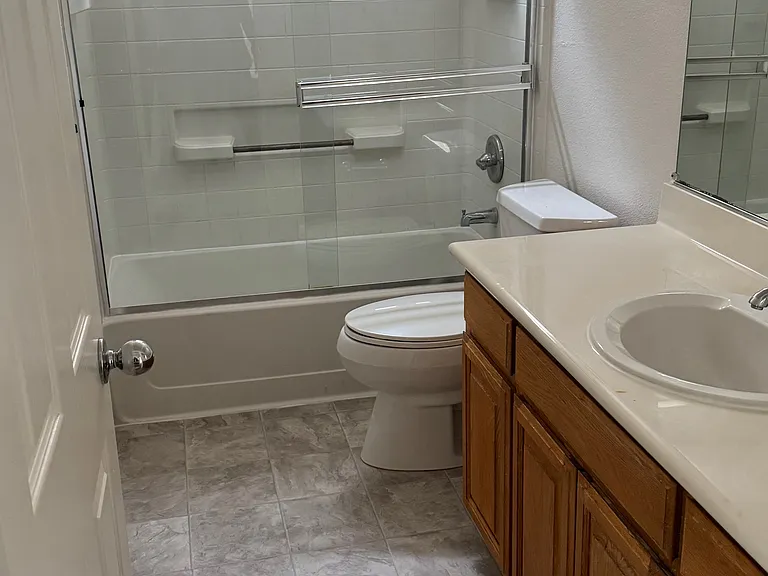 Second floor full bath