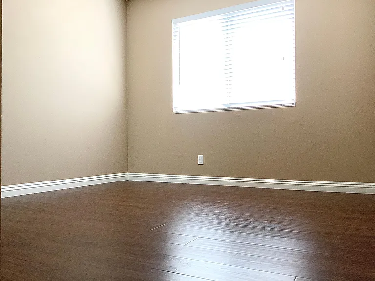 428 S Monterey St — Photo 17