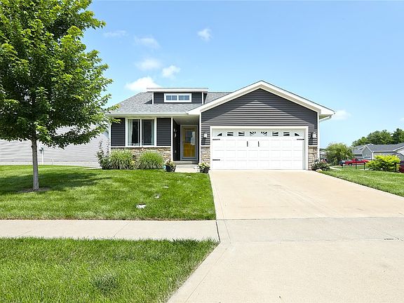 2nd image of 1505 Bennetts Way NW