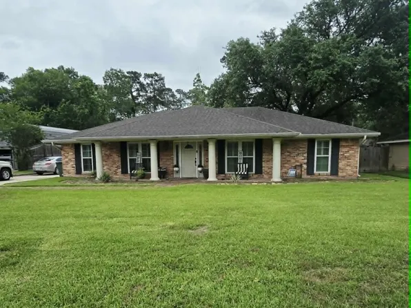 1360 Candlestick Cir, Beaumont, TX 77706