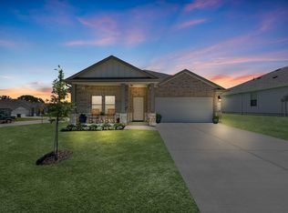 1718 Robinson Dr, Brenham, TX 77833