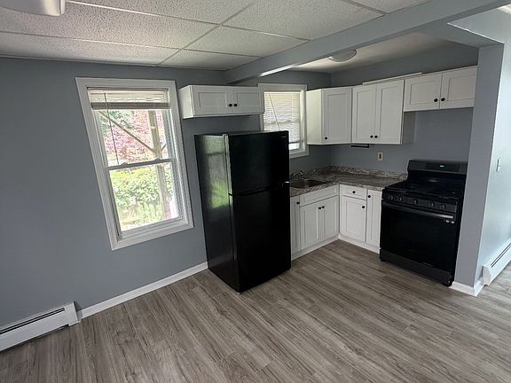 2nd image of 654 3rd St #1