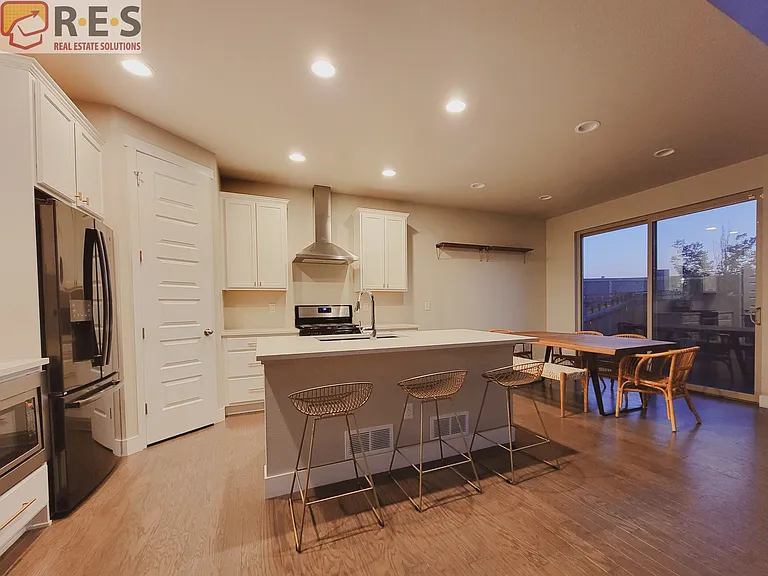 6833 Decatur St — Photo 5