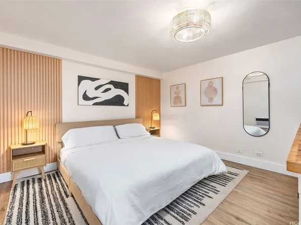 2463 Kuhio Ave APT 201, Honolulu, HI 96815