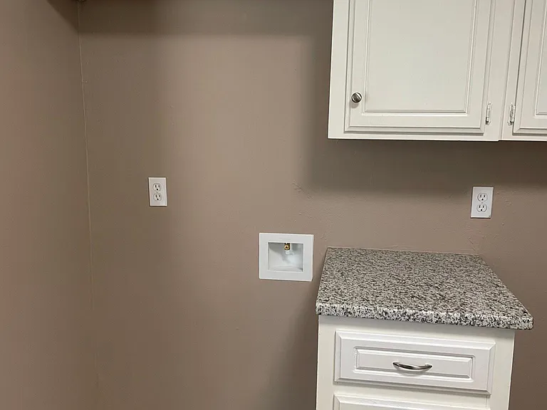 2109 Oakvista Cir — Photo 15