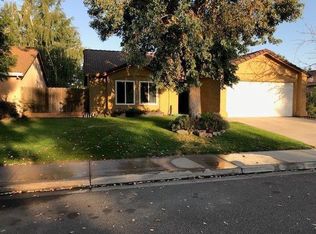 326 Shalako Dr, Oakdale, CA