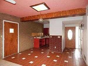 Entrance / Breakfast Area