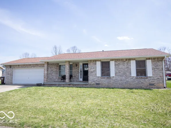 512 Deer Run, Westport, IN 47283