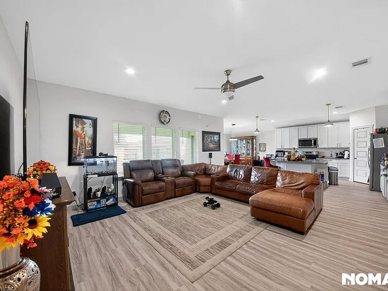 1127 River Trace Ct — Photo 6
