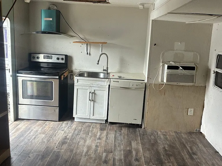27881 New York St #13B — Photo 5