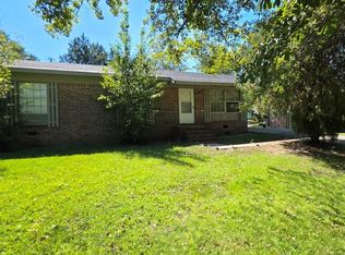 155 Grove Ave, Fitzgerald, GA 31750