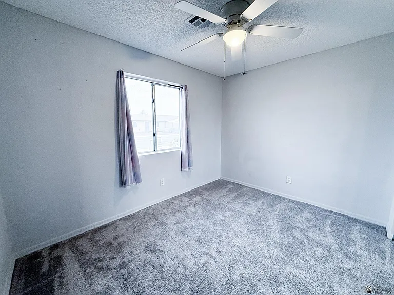 8558 E 38th Ln — Photo 10