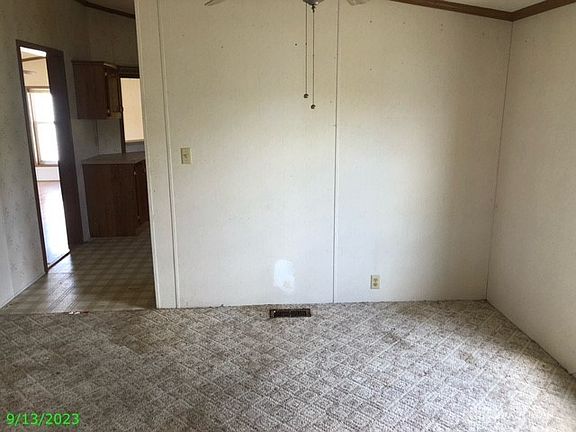 4th image of 550 Hess St