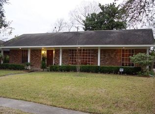5031 Briarbend Dr, Houston, TX 77035