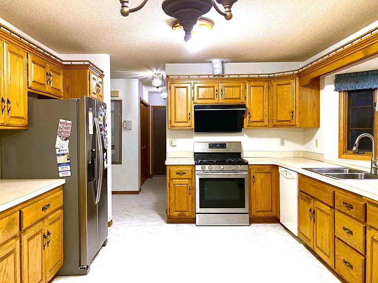 6775 Sunnyslope Dr #A — Photo 18