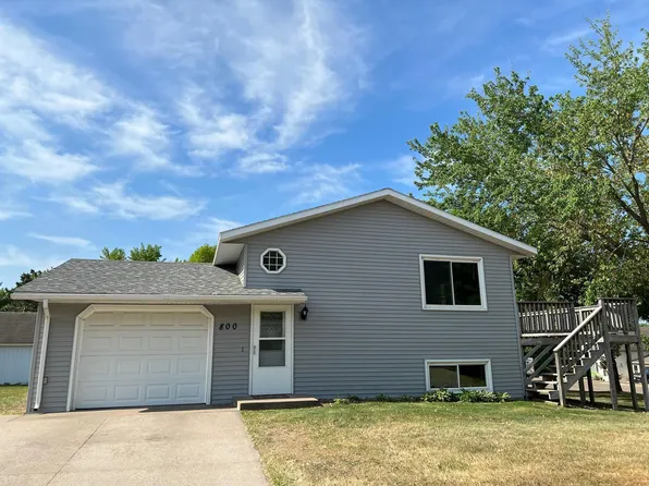 800 7th Ave NE, Little Falls, MN 56345