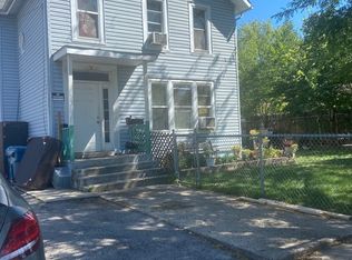 56 S Union St, Aurora, IL 60505