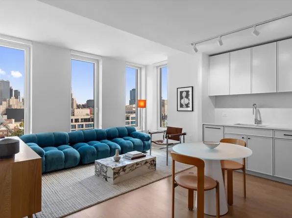 420 Carroll Street image 1 of 15