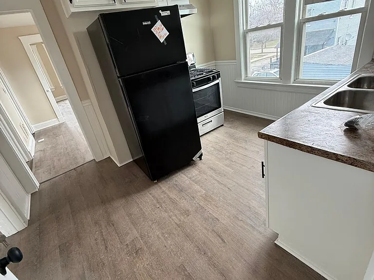 8212 Golden Ave #2 — Photo 3