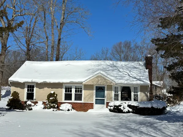 18 Buttonball Rd, Old Lyme, CT 06371