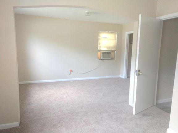 5th image of 1028 Underhill Dr