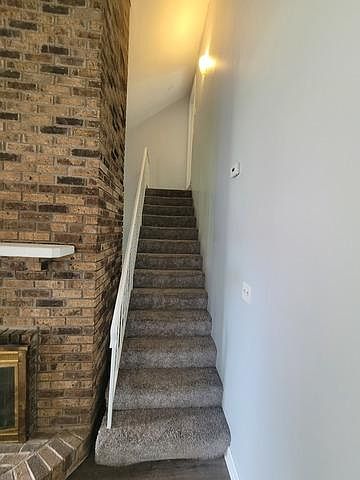 1st image of 7135 W 84th St
