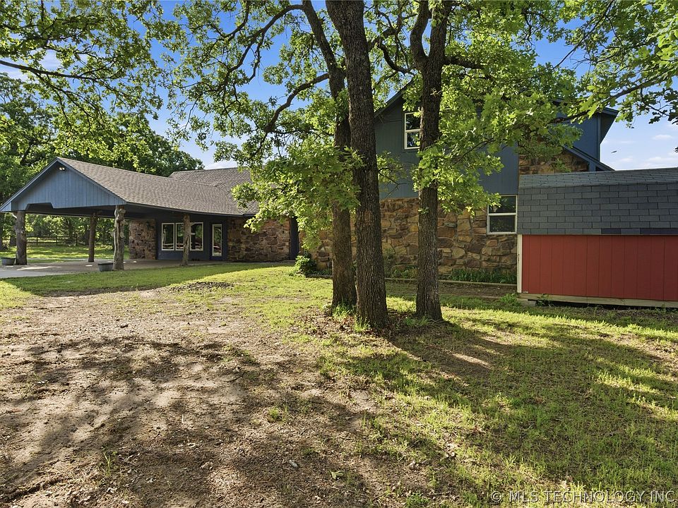 1st image of 971 Wood Lake Dr