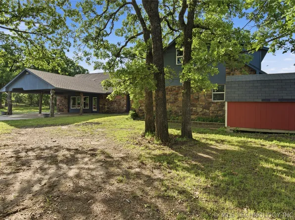 971 Wood Lake Dr, Sand Springs, OK 74063