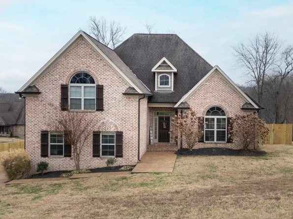 100 Mallard Point, Lebanon, TN 37087