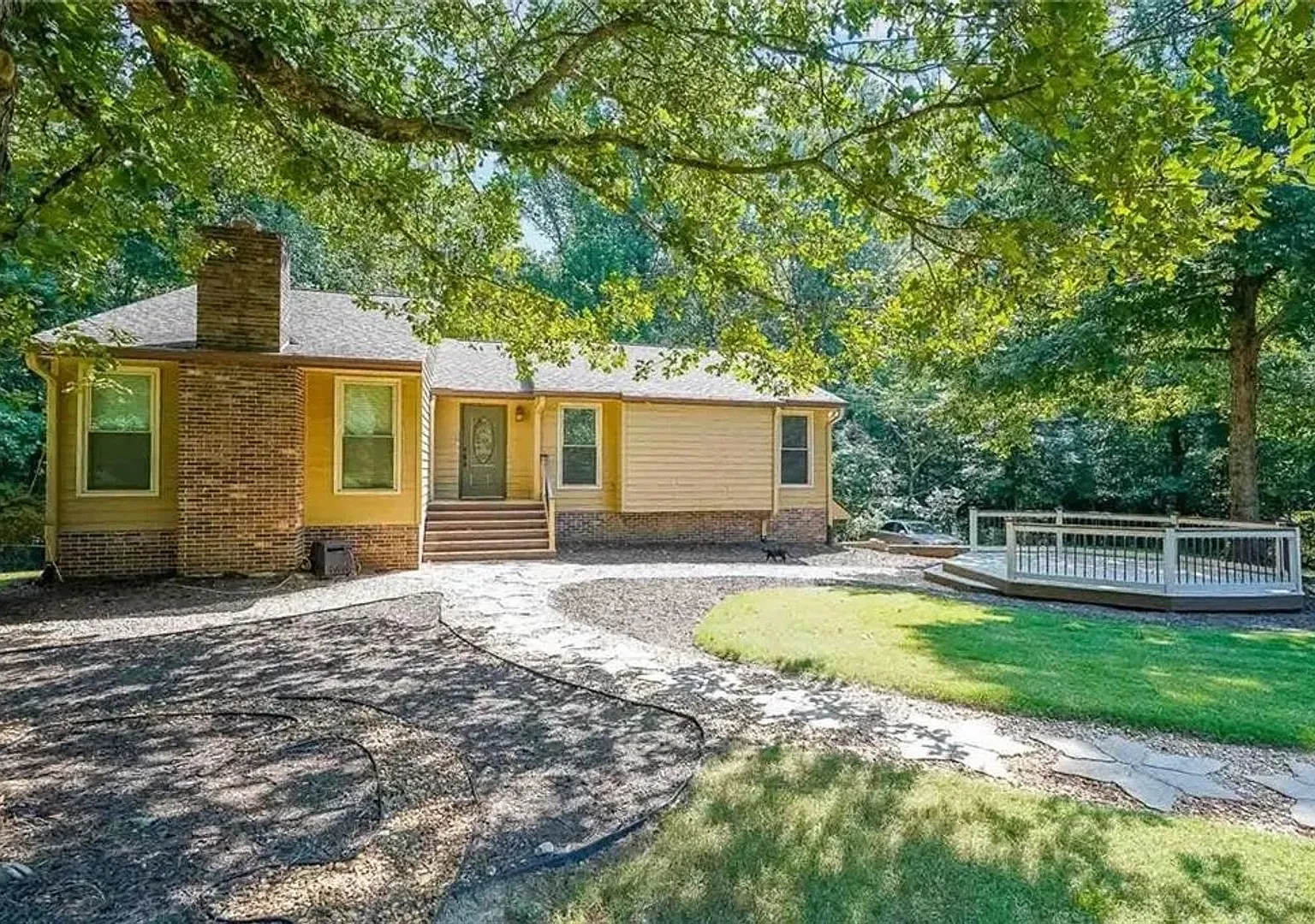Room in 6 Bedroom Home in Lawrenceville — Photo 1