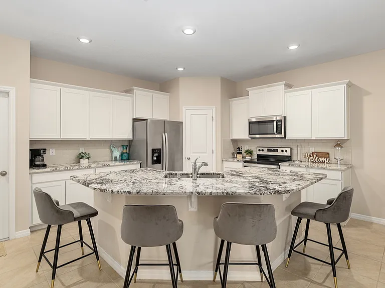 5389 NW 48th Pl — Photo 15