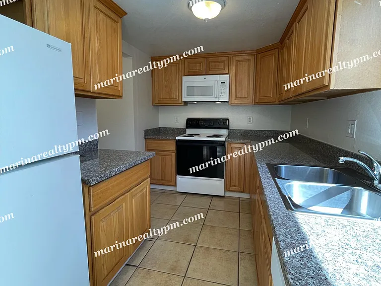 211 Del Luz Ct — Photo 11