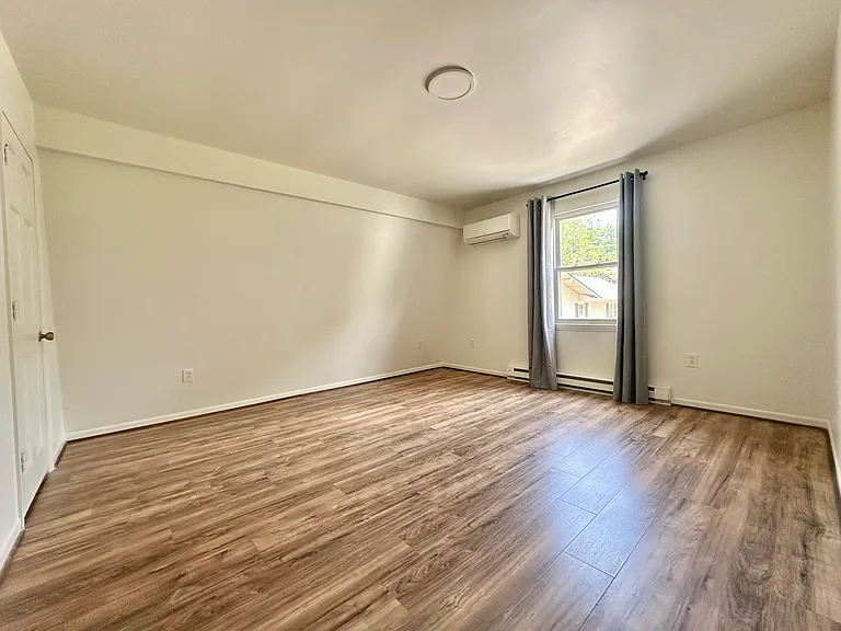 1012 Montreat Rd — Photo 12