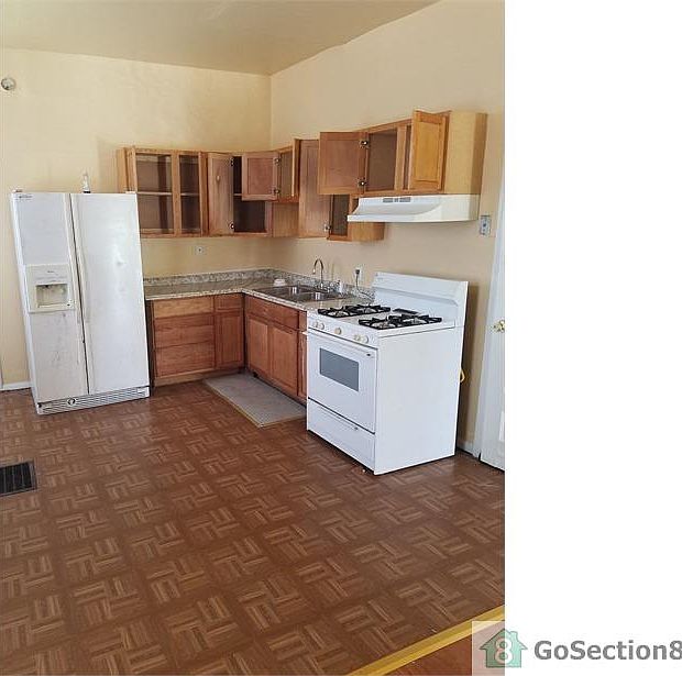 1st image of 4240 John Ave Fl 1ST