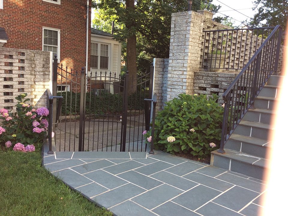 Private Entrance