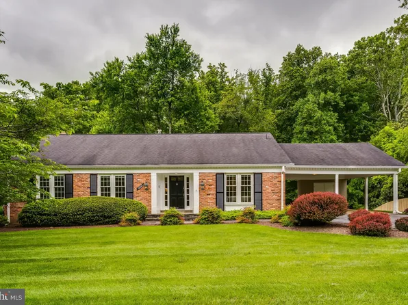 14804 Lake Ter, Rockville, MD 20853